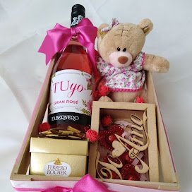 BOX GRAN ROSE DE AMOR S/129.00